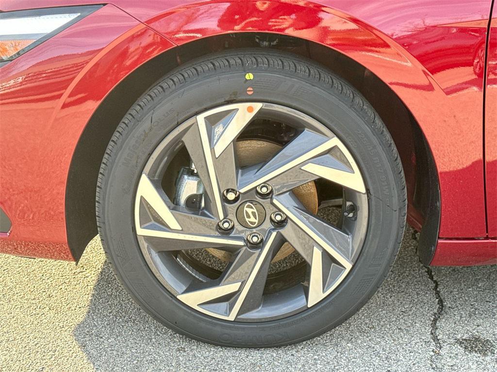 new 2025 Hyundai Elantra car, priced at $22,123