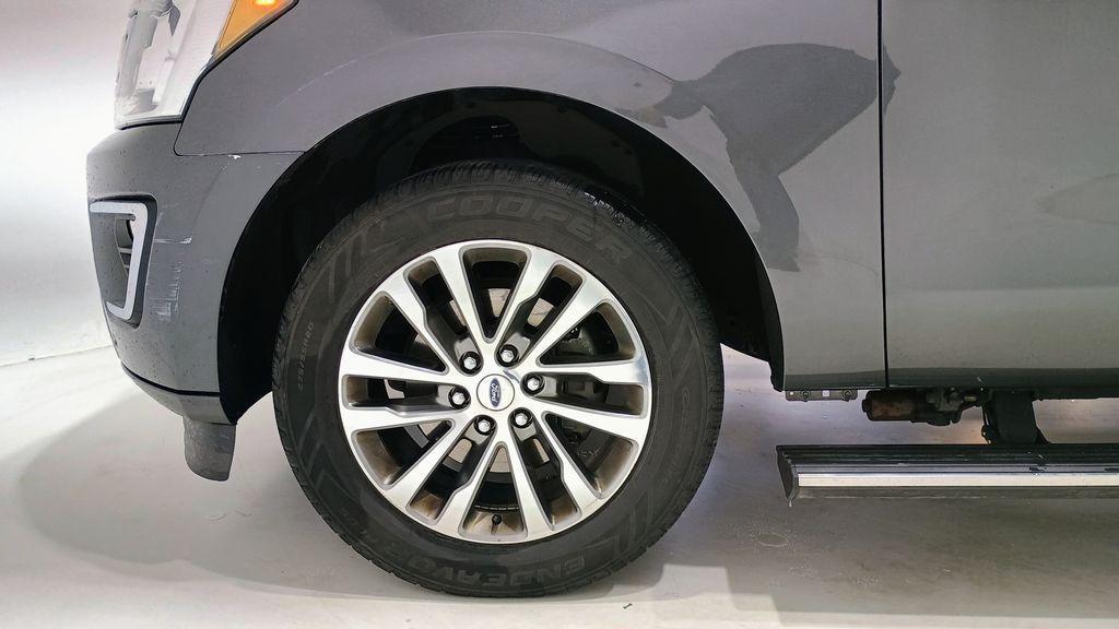 used 2018 Ford Expedition car, priced at $18,994