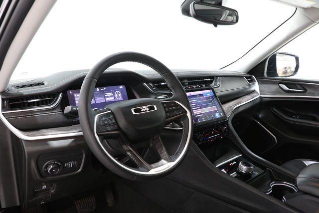 used 2024 Jeep Grand Cherokee car, priced at $35,494