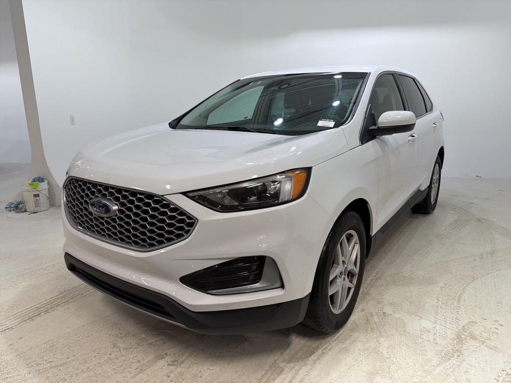 used 2024 Ford Edge car, priced at $20,444