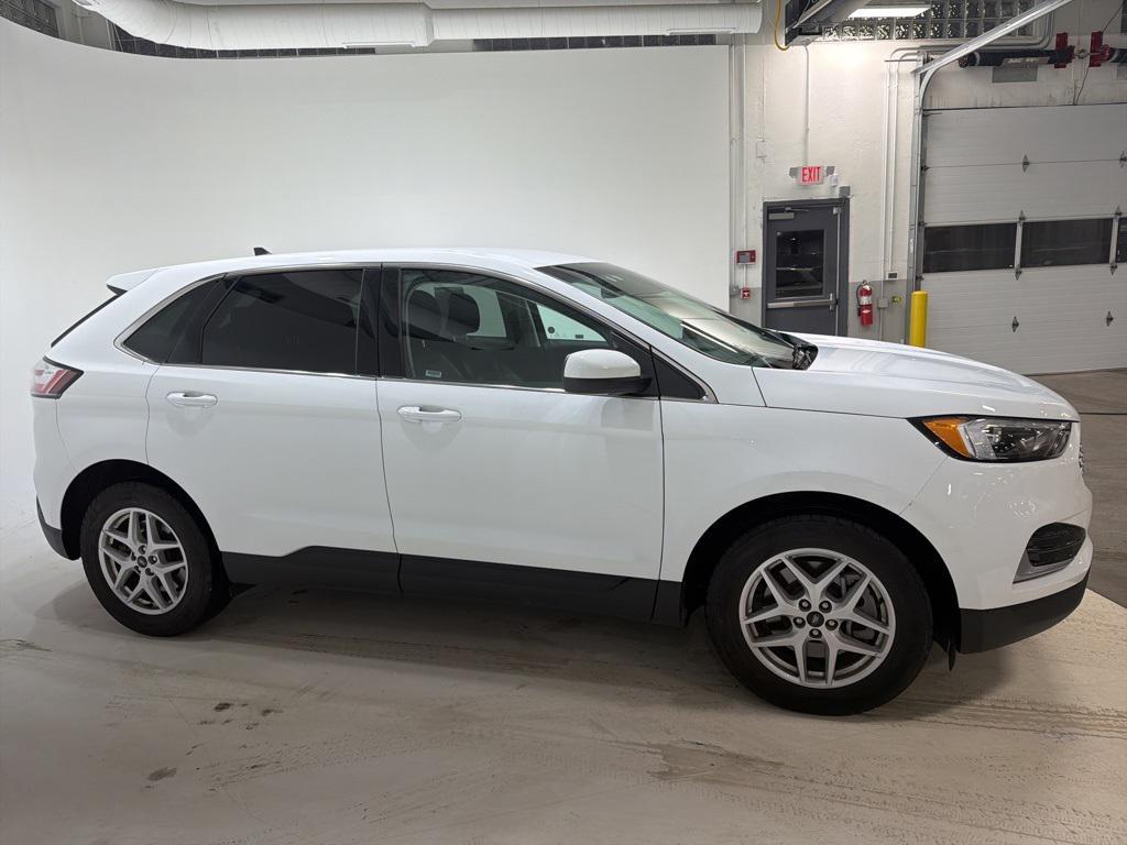 used 2024 Ford Edge car, priced at $20,444