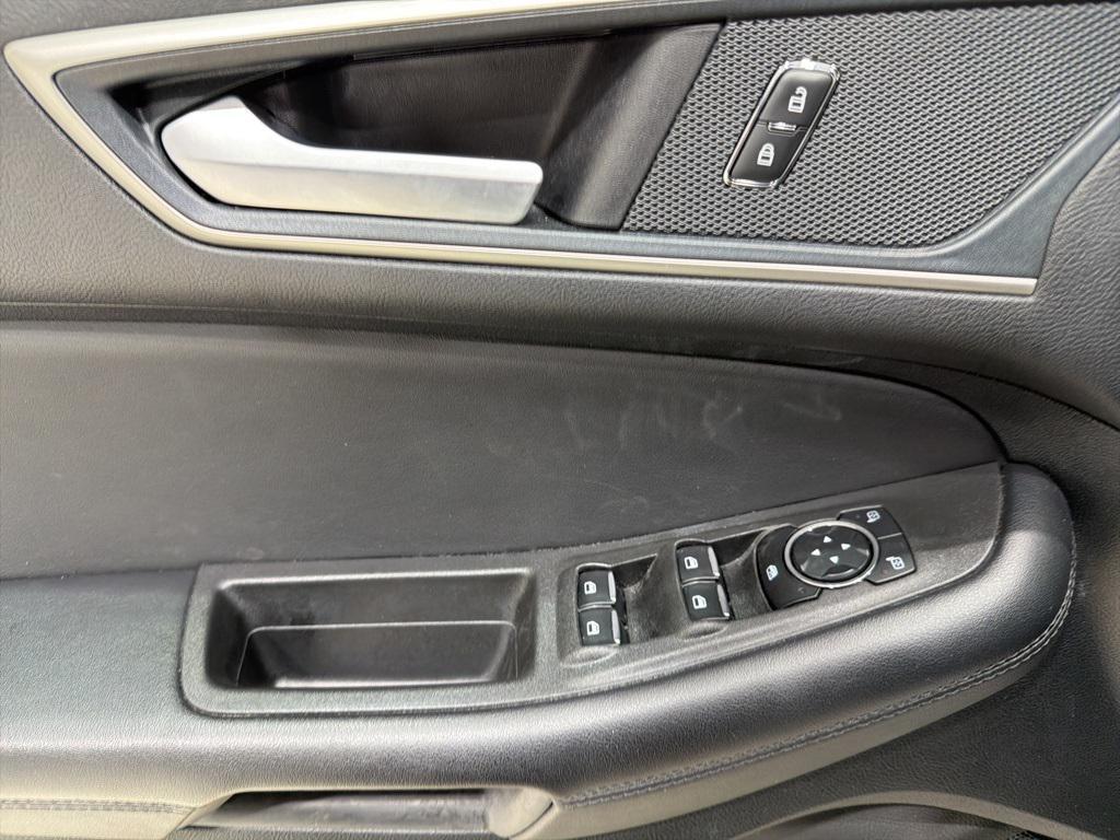 used 2024 Ford Edge car, priced at $20,444