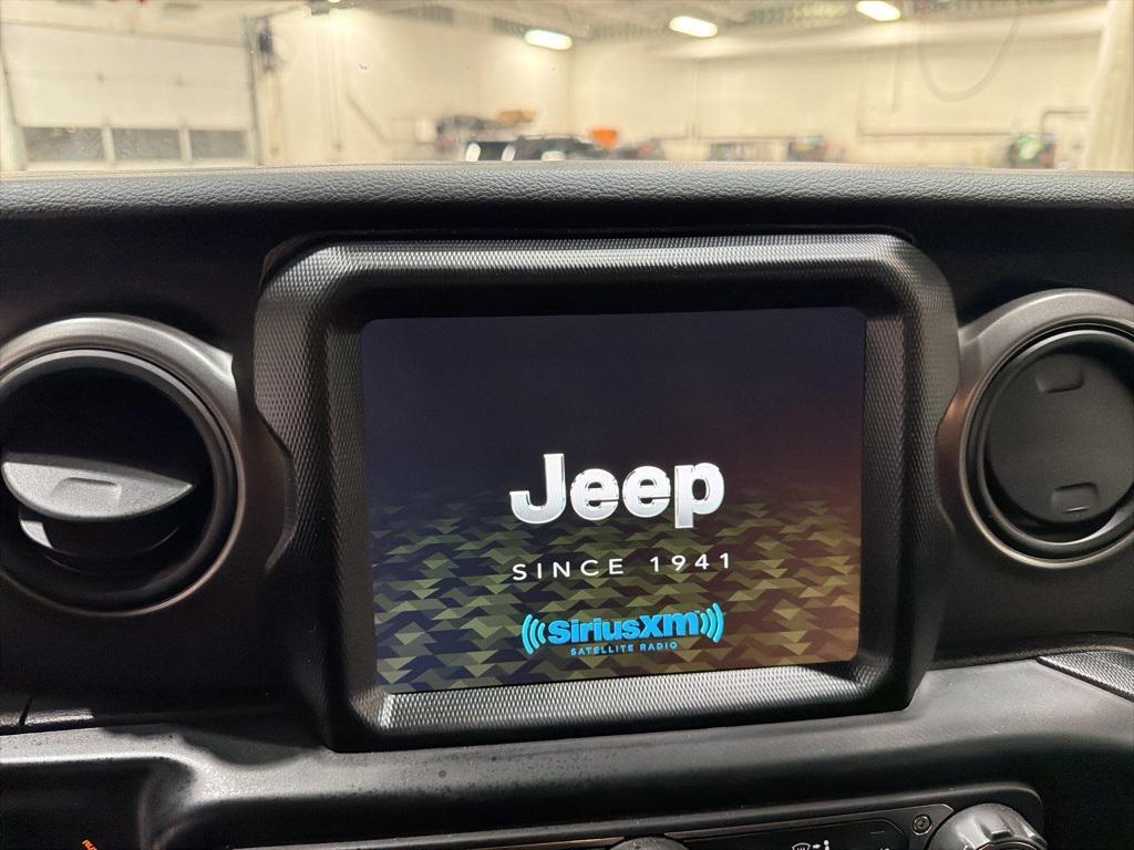 used 2022 Jeep Wrangler Unlimited car, priced at $27,494