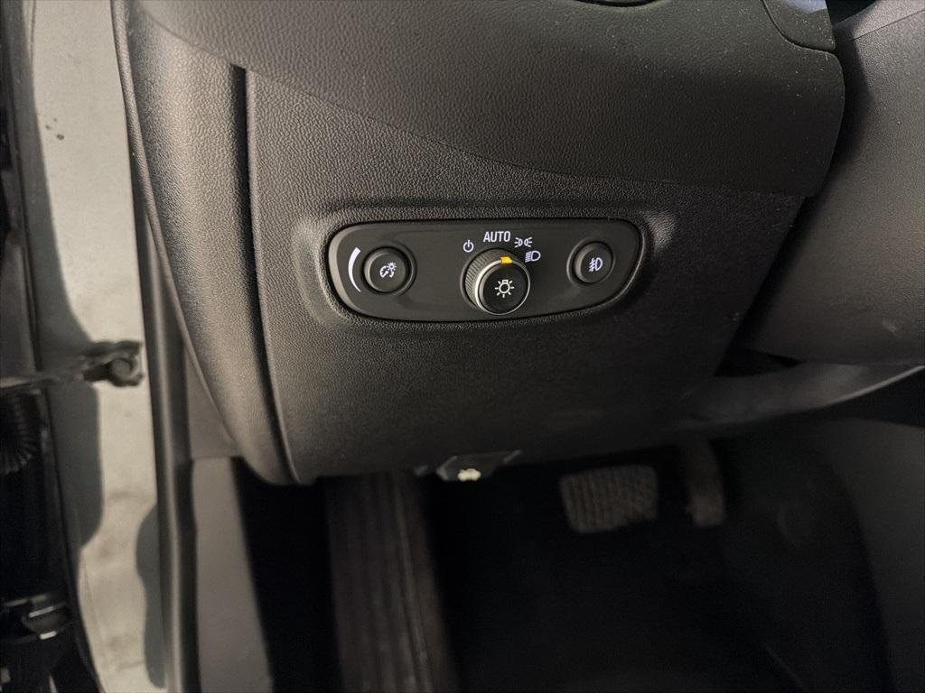 used 2018 Chevrolet Equinox car, priced at $9,494