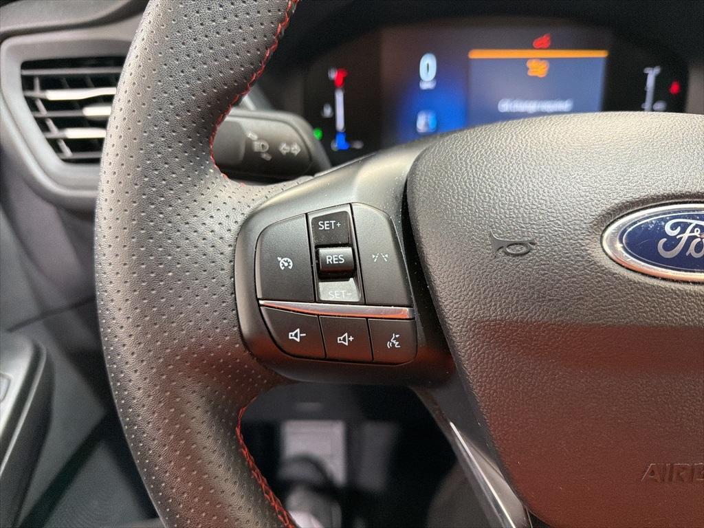 used 2025 Ford Escape car, priced at $21,994