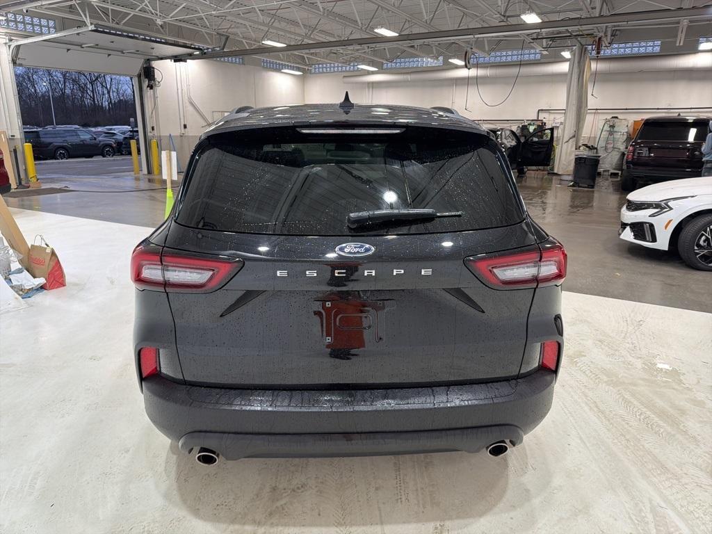 used 2025 Ford Escape car, priced at $21,994