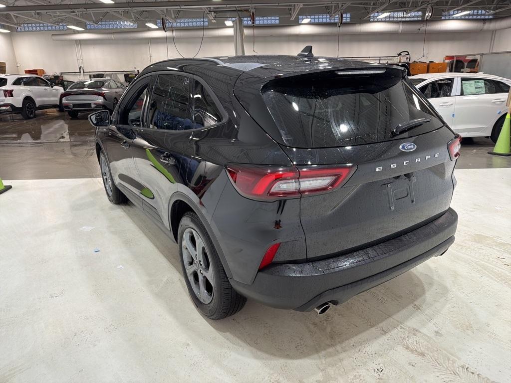 used 2025 Ford Escape car, priced at $21,994