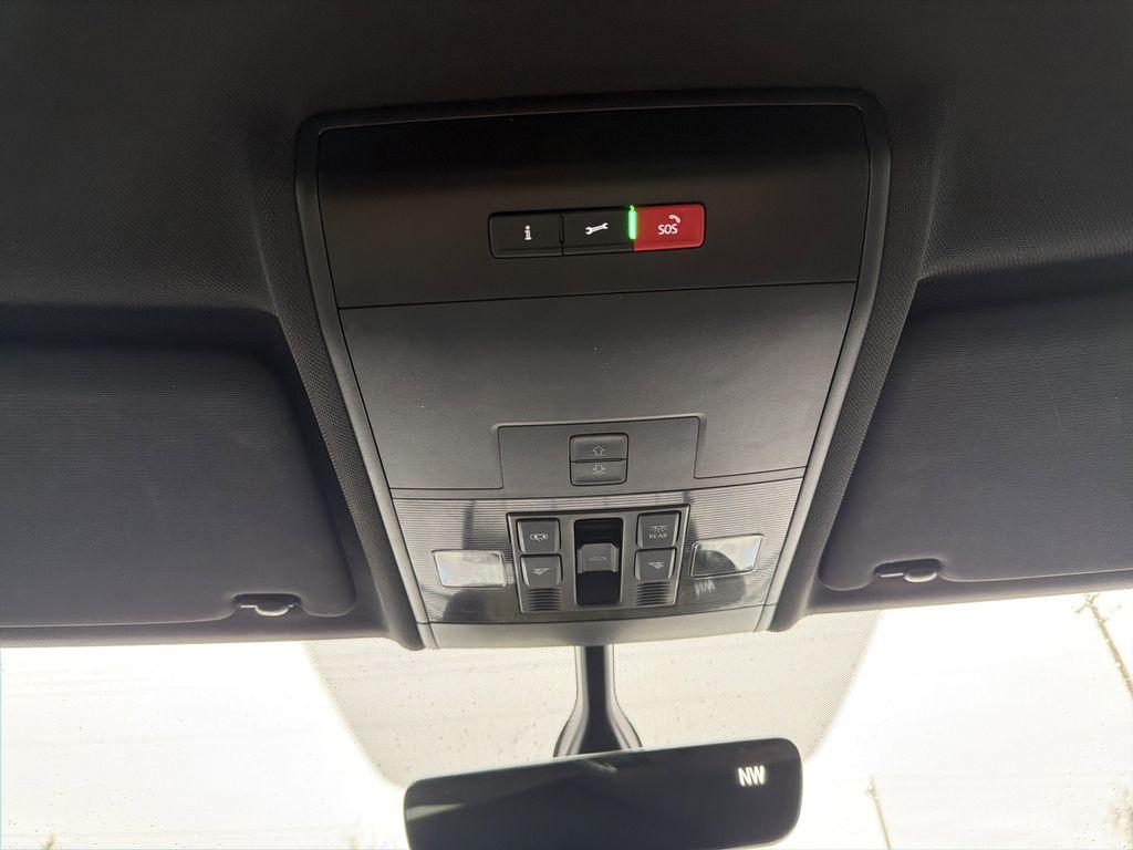 used 2022 Volkswagen Atlas Cross Sport car, priced at $25,859