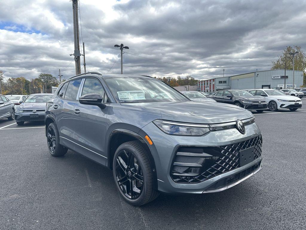 new 2026 Volkswagen Tiguan car, priced at $39,087