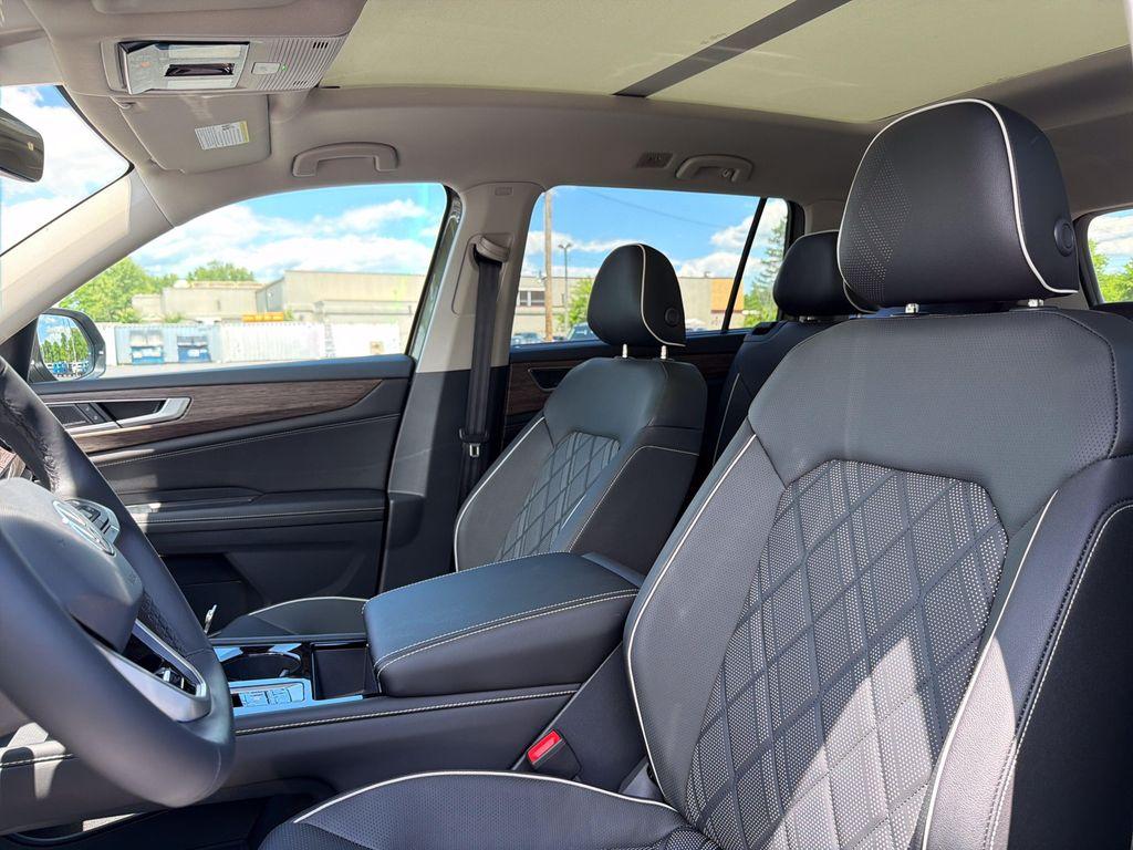 new 2026 Volkswagen Atlas car, priced at $52,618