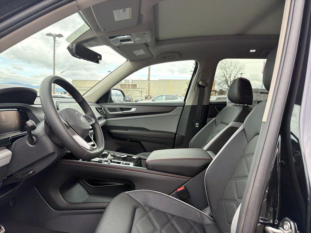 new 2026 Volkswagen Atlas car, priced at $48,618