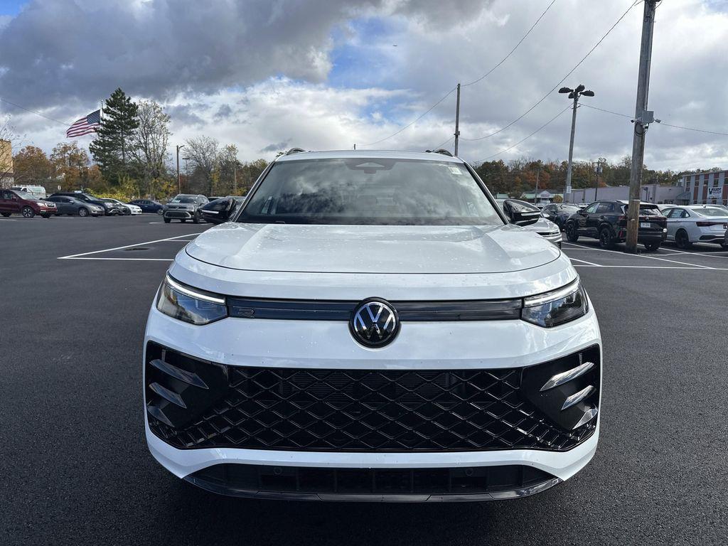 new 2025 Volkswagen Tiguan car, priced at $37,426