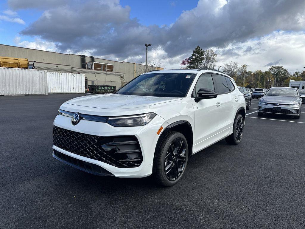 new 2025 Volkswagen Tiguan car, priced at $37,426
