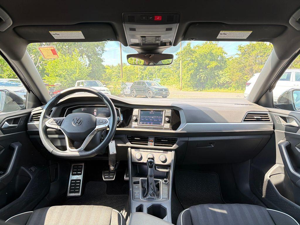 used 2024 Volkswagen Jetta car, priced at $20,077