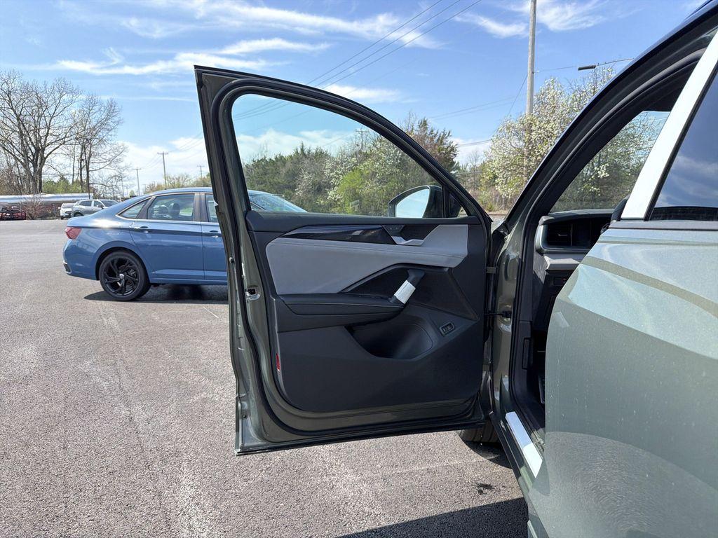 new 2026 Volkswagen Tiguan car, priced at $38,932