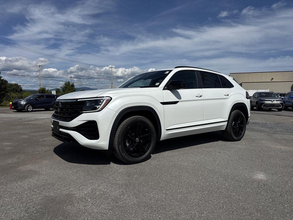 new 2026 Volkswagen Atlas Cross Sport car, priced at $49,375