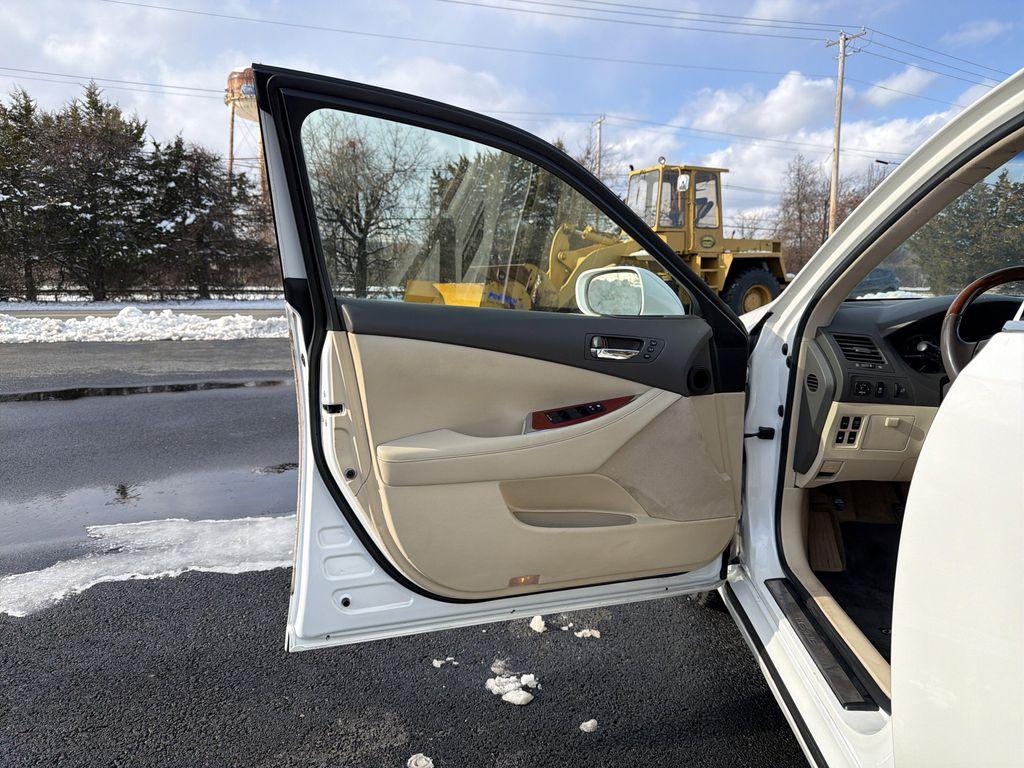used 2011 Lexus ES 350 car, priced at $8,995
