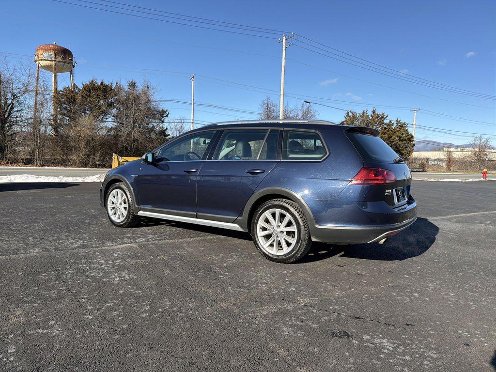 used 2017 Volkswagen Golf Alltrack car, priced at $14,795