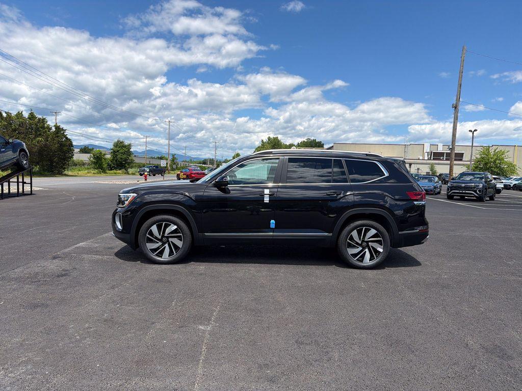new 2026 Volkswagen Atlas car, priced at $47,608