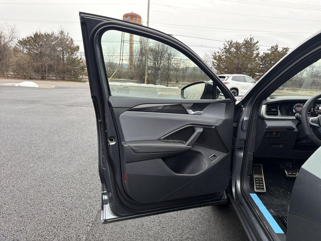 new 2026 Volkswagen Tiguan car, priced at $38,932