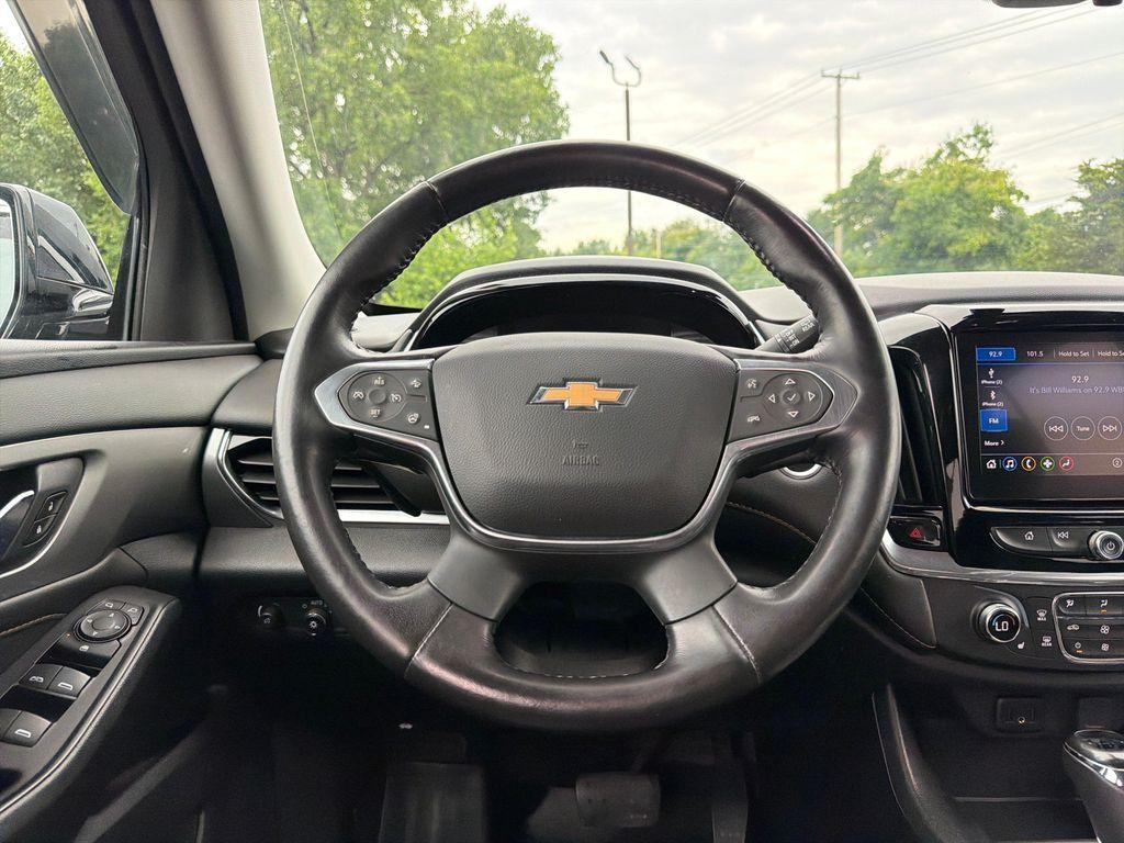 used 2020 Chevrolet Traverse car, priced at $17,270