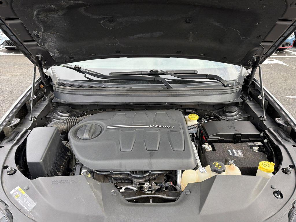 used 2021 Jeep Cherokee car, priced at $16,695