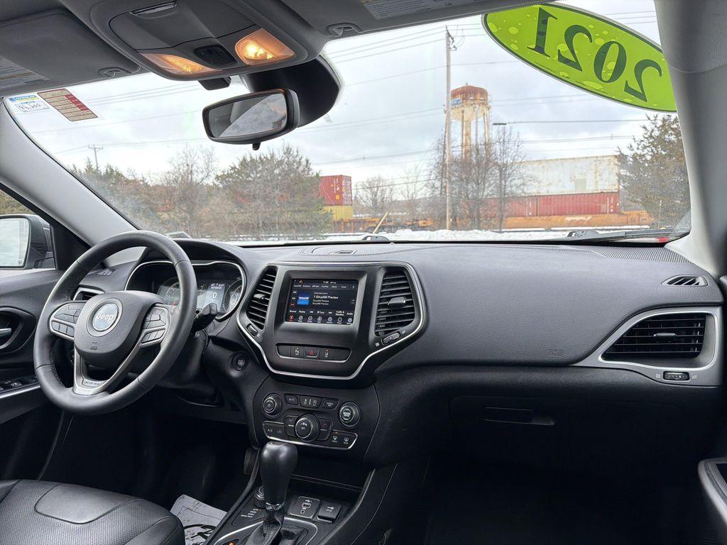 used 2021 Jeep Cherokee car, priced at $16,695
