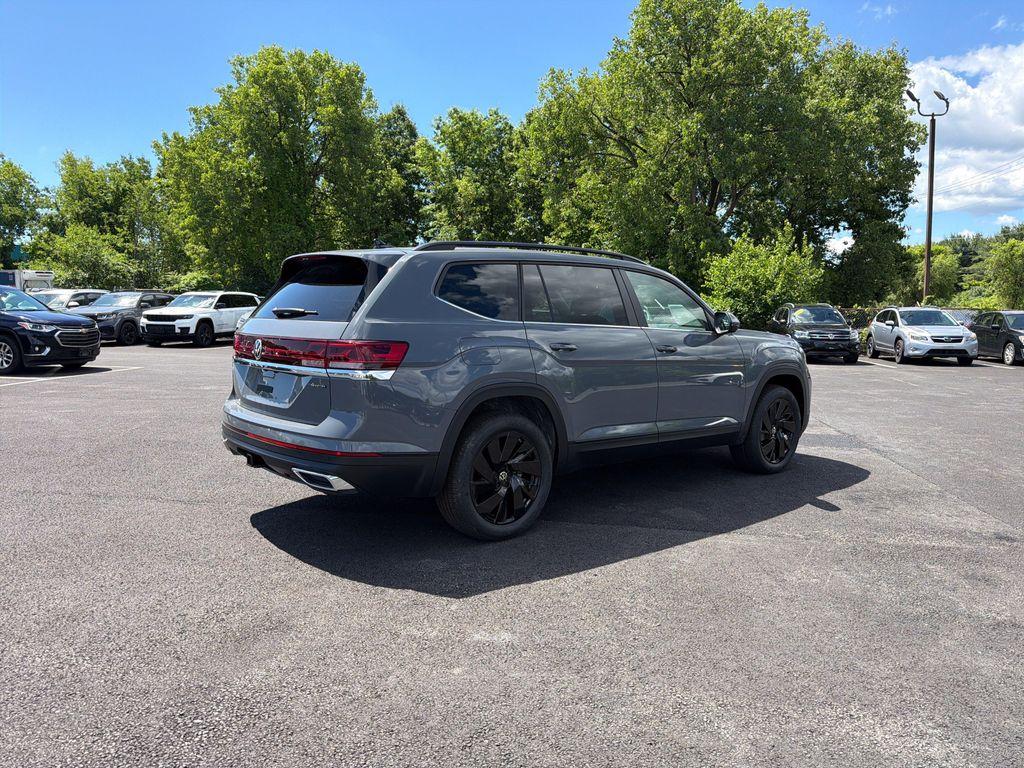 new 2026 Volkswagen Atlas car, priced at $44,674