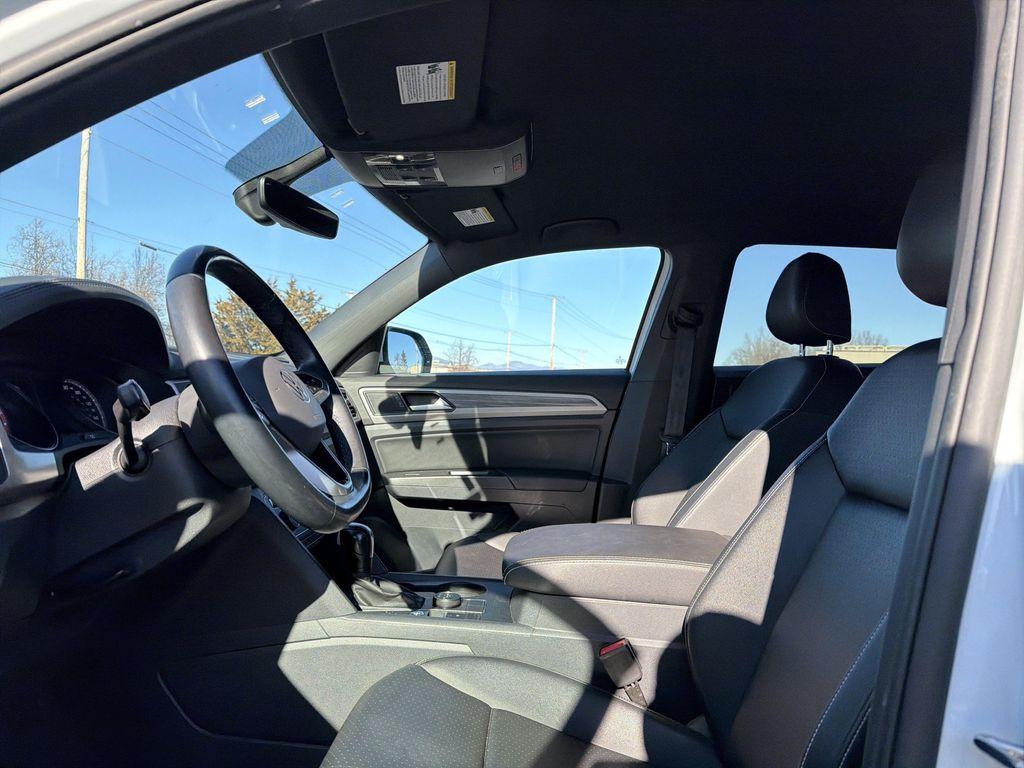 used 2020 Volkswagen Atlas Cross Sport car, priced at $14,995