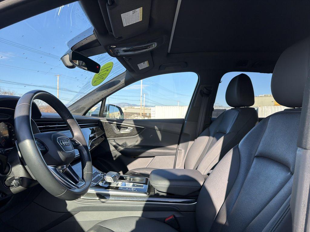 used 2021 Audi Q7 car, priced at $26,095