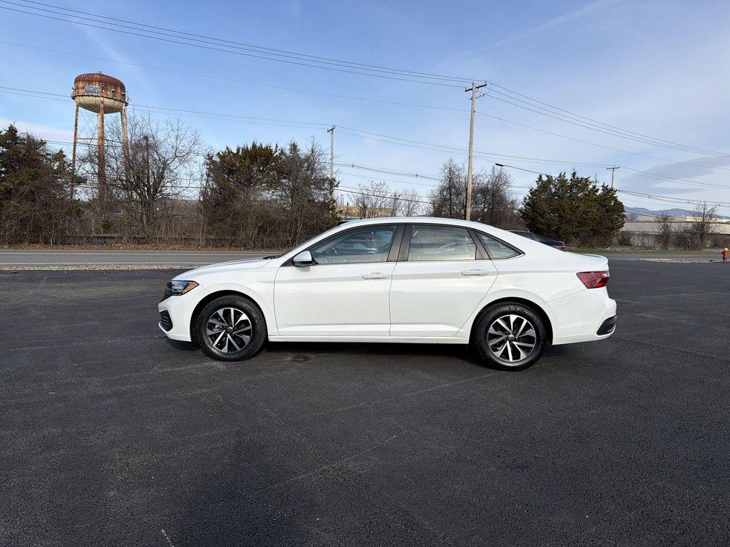 used 2024 Volkswagen Jetta car, priced at $17,995