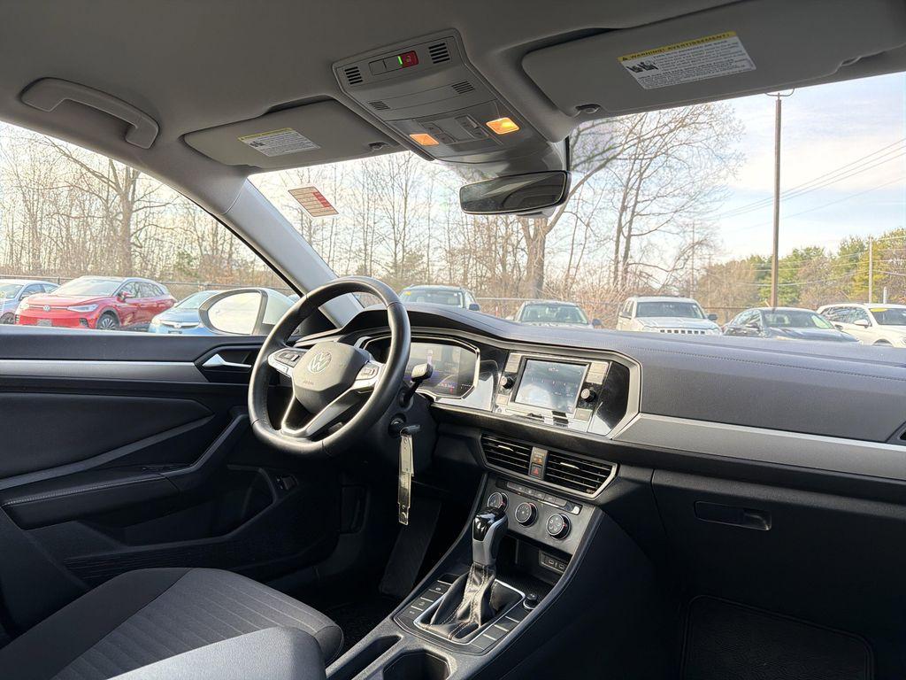 used 2024 Volkswagen Jetta car, priced at $17,995