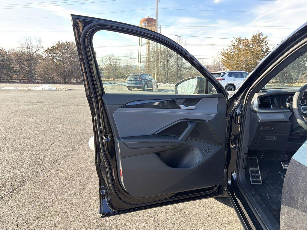 new 2026 Volkswagen Tiguan car, priced at $38,932