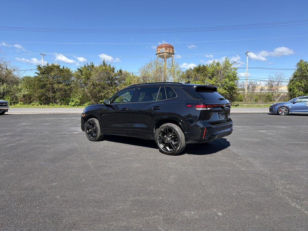 used 2025 Volkswagen Tiguan car, priced at $35,670