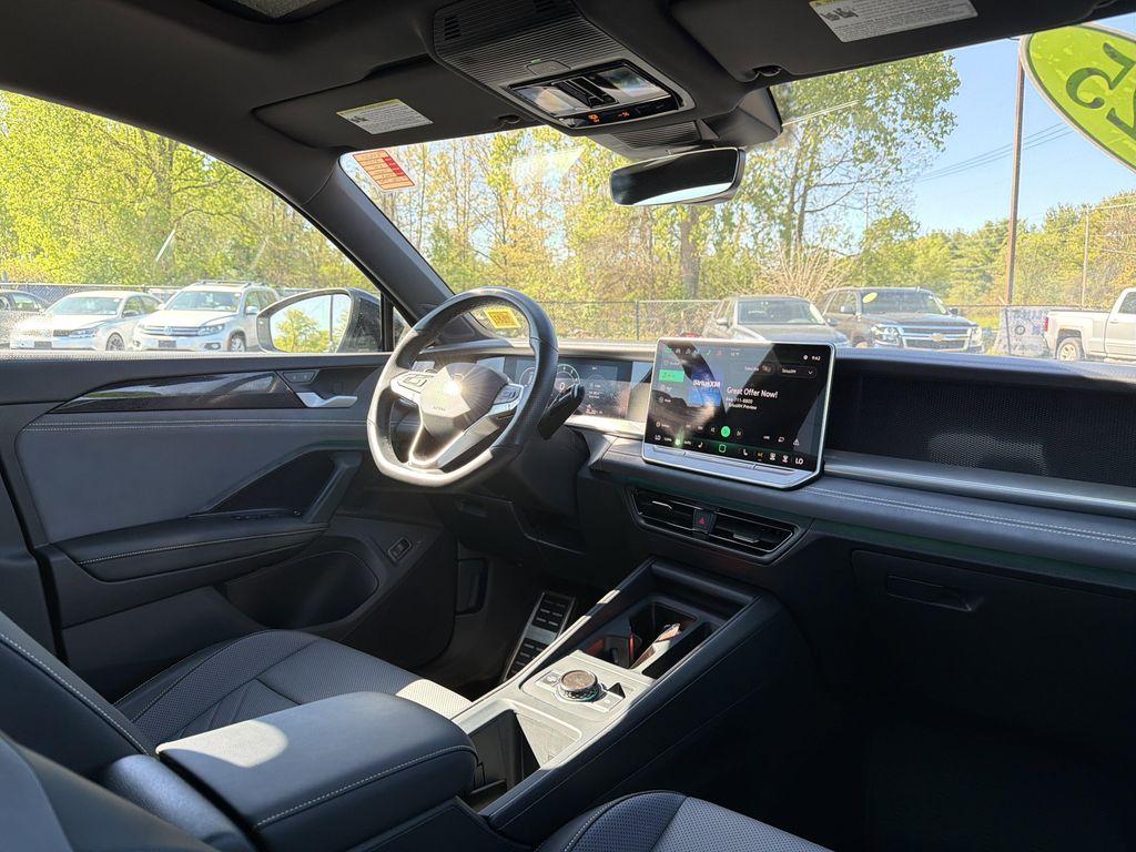 used 2025 Volkswagen Tiguan car, priced at $35,670