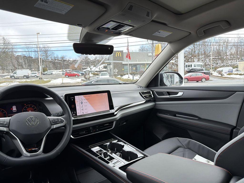 new 2026 Volkswagen Atlas car, priced at $49,217