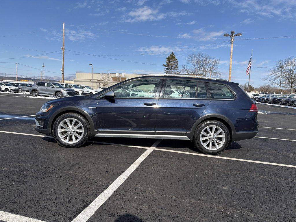 used 2017 Volkswagen Golf Alltrack car, priced at $9,599