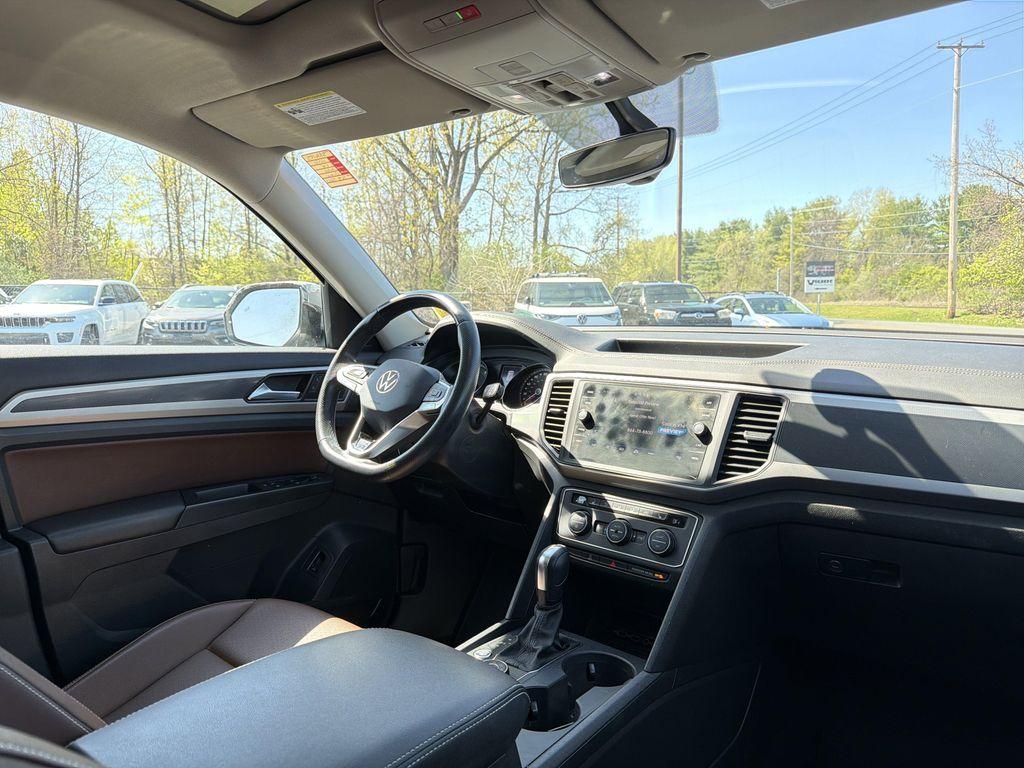 used 2021 Volkswagen Atlas car, priced at $21,570