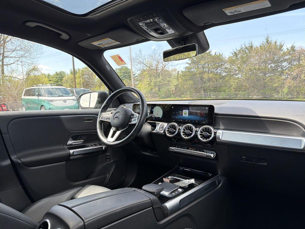 used 2022 Mercedes-Benz GLB 250 car, priced at $23,570