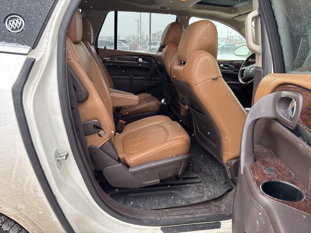 used 2015 Buick Enclave car, priced at $6,000