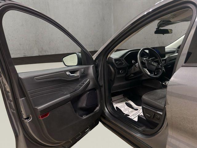 used 2023 Ford Escape car, priced at $23,500