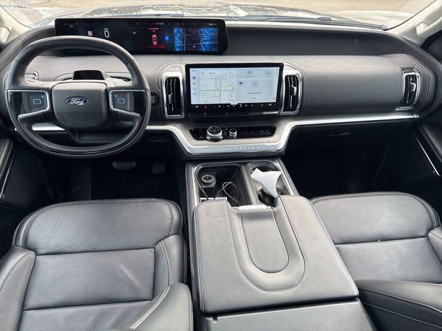 used 2025 Ford Expedition car, priced at $70,000