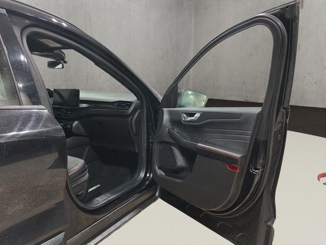 used 2023 Ford Escape car, priced at $27,000