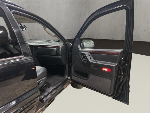 used 2003 Jeep Grand Cherokee car, priced at $3,500