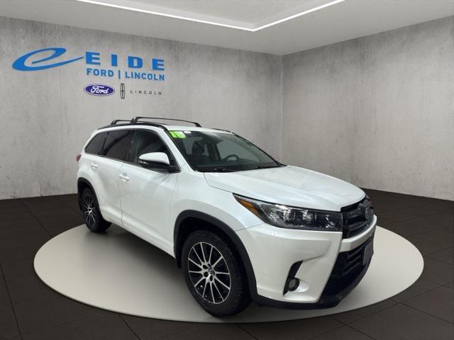 used 2018 Toyota Highlander car, priced at $25,000