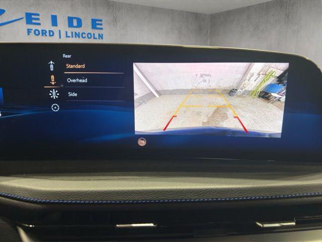 used 2025 Cadillac XT4 car, priced at $38,000