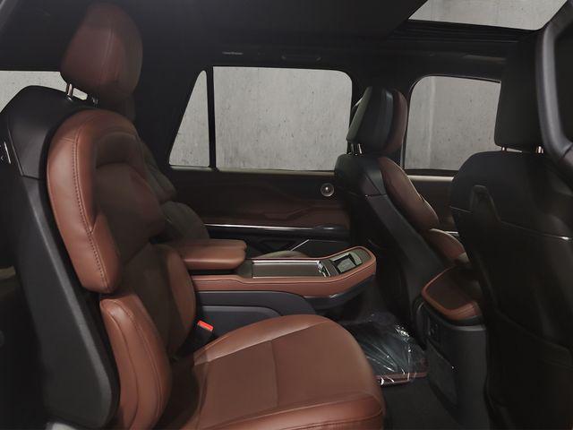new 2026 Lincoln Navigator car, priced at $109,385