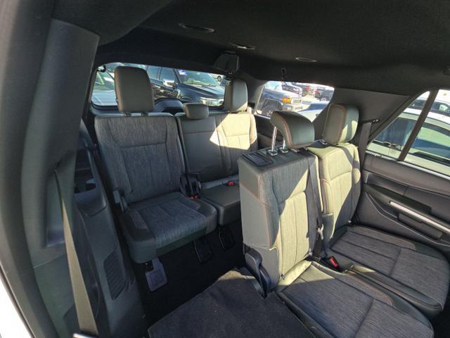 used 2024 Ford Expedition car, priced at $64,000