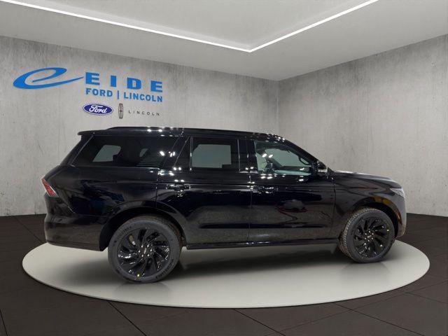 new 2026 Lincoln Navigator car, priced at $109,135