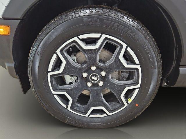 new 2025 Ford Bronco Sport car, priced at $37,352